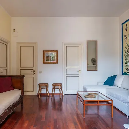 The Charming House - Pantheon Lägenhet *