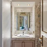The Charming House - Pantheon Daire