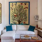 The Charming House - Pantheon Daire