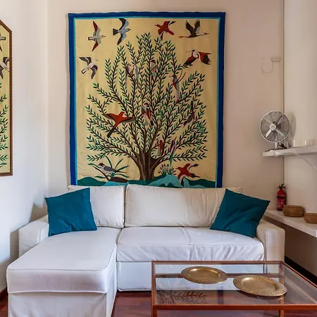 The Charming House - Pantheon Apartment