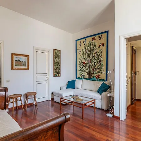The Charming House - Pantheon روما